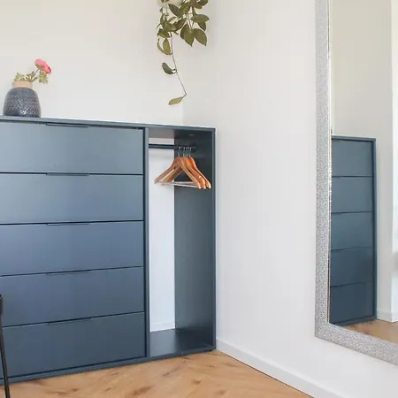 Apartment Wonderful World - Stadtnah, Balkon, Parkplatz, E-ladestation, Fitnessstudio *