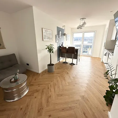 Apartment Wonderful World - Stadtnah, Balkon, Parkplatz, E-ladestation, Fitnessstudio Koblenz (Rhineland-Palatinate)