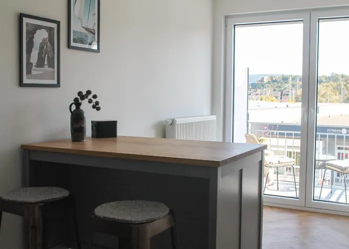 Wonderful World - Stadtnah, Balkon, Parkplatz, E-ladestation, Fitnessstudio *